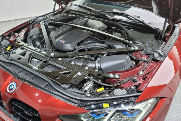 2023 BMW M4 с пробегом 14 767 км