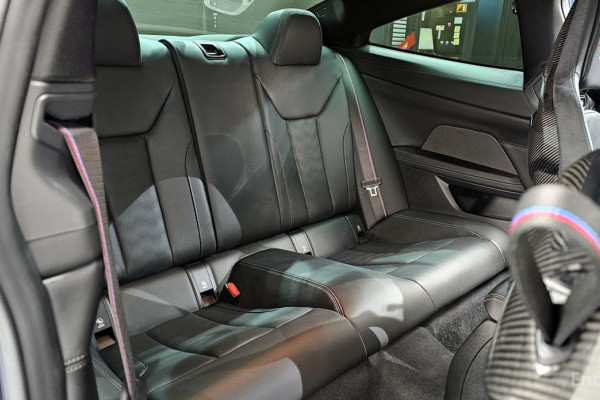 2023 BMW M4 с пробегом 30 394 км