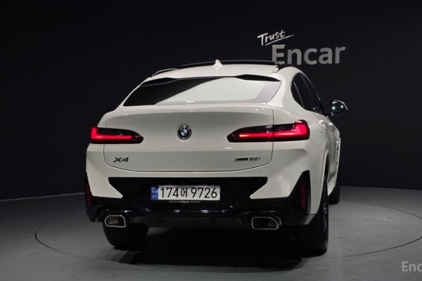 2024 BMW X4 с пробегом 9 420 км