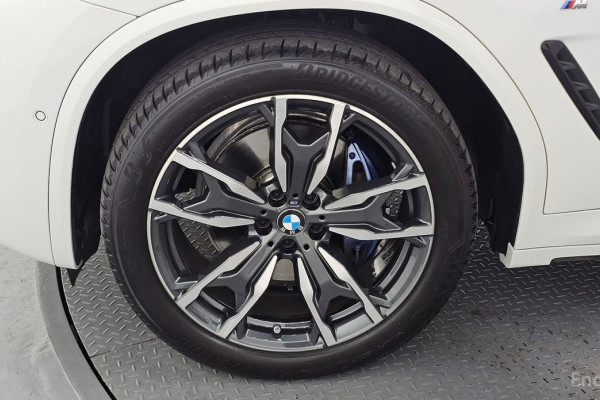 2025 BMW X4 с пробегом 8 109 км