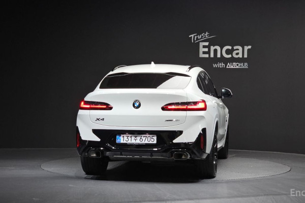 2025 BMW X4 с пробегом 6 023 км