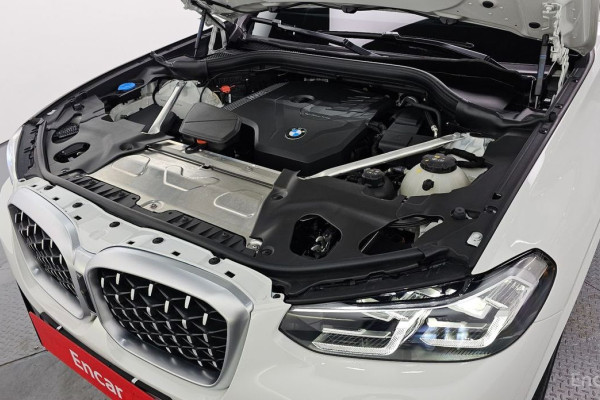 2025 BMW X4 с пробегом 8 109 км