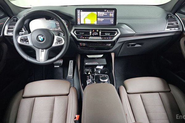 2025 BMW X4 с пробегом 6 023 км