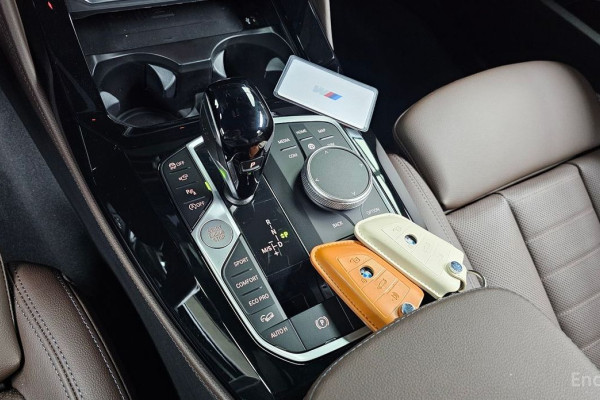 2025 BMW X4 с пробегом 6 023 км