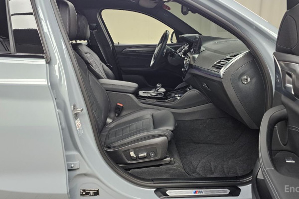 2023 BMW X4 с пробегом 15 897 км