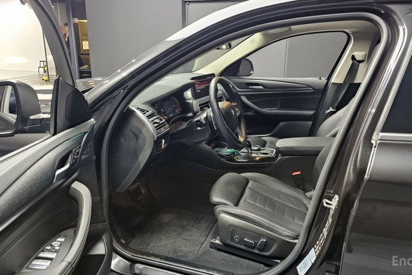 2023 BMW X4 с пробегом 31 060 км