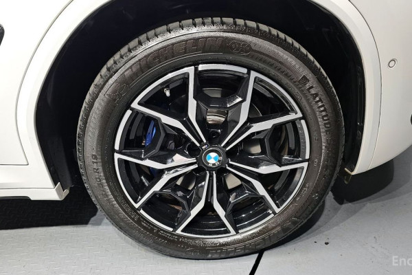 2023 BMW X4 с пробегом 33 624 км