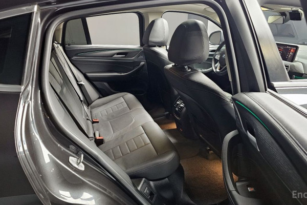 2023 BMW X4 с пробегом 31 060 км