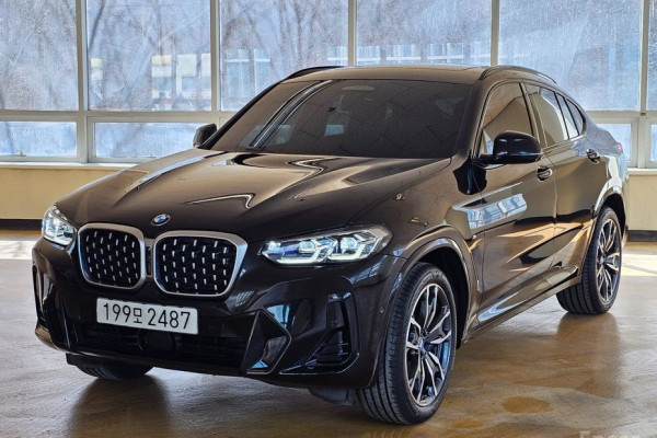 2024 BMW X4 с пробегом 16 872 км