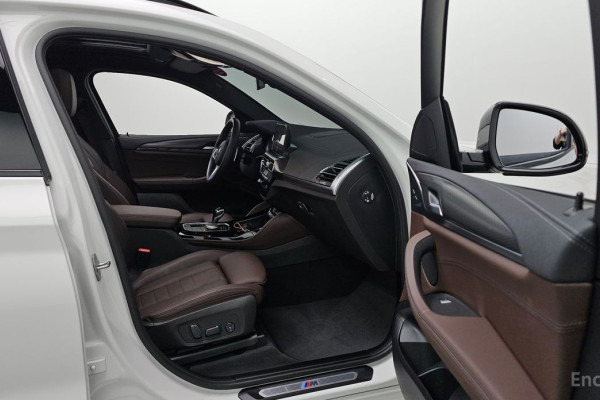 2025 BMW X4 с пробегом 8 109 км