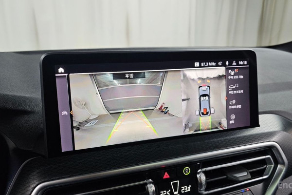 2023 BMW X4 с пробегом 15 897 км