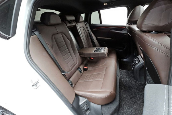 2024 BMW X4 с пробегом 25 806 км