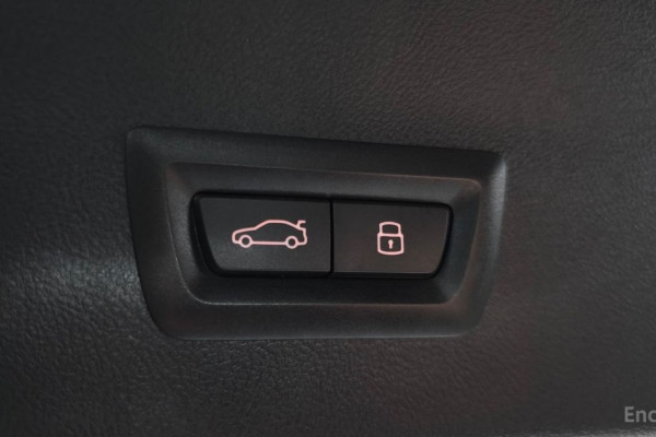 2024 BMW X4 с пробегом 10 031 км