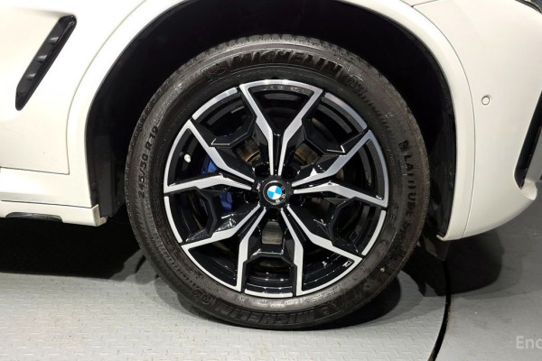 2023 BMW X4 с пробегом 32 444 км