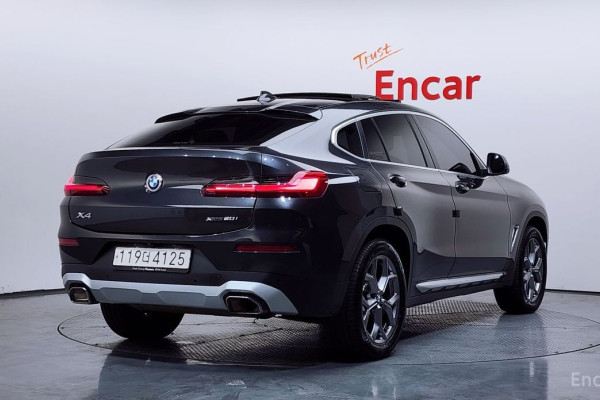 2024 BMW X4 с пробегом 18 423 км