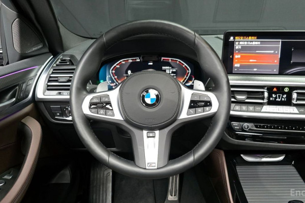 2025 BMW X4 с пробегом 8 040 км
