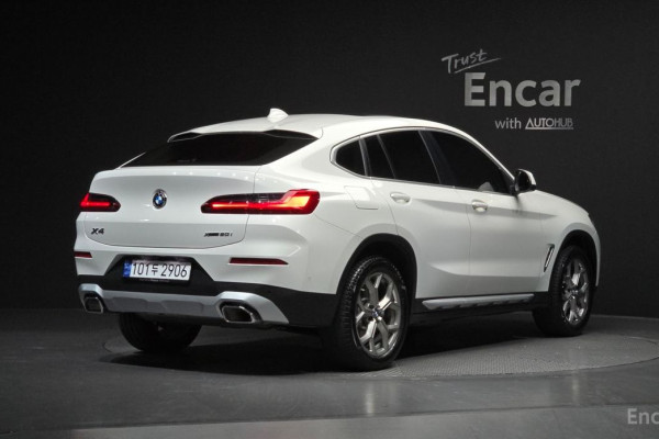 2024 BMW X4 с пробегом 11 484 км