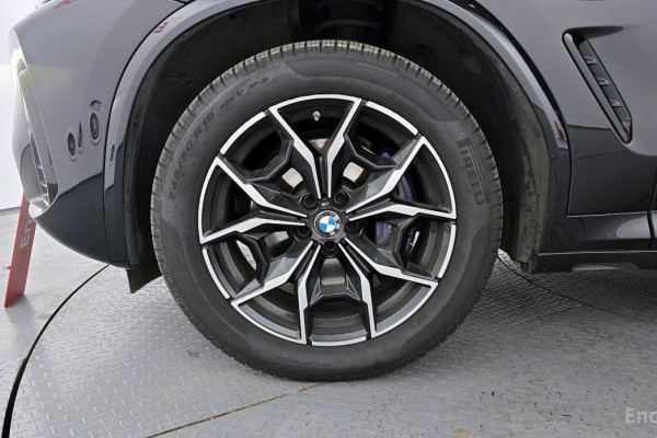 2023 BMW X4 с пробегом 43 285 км