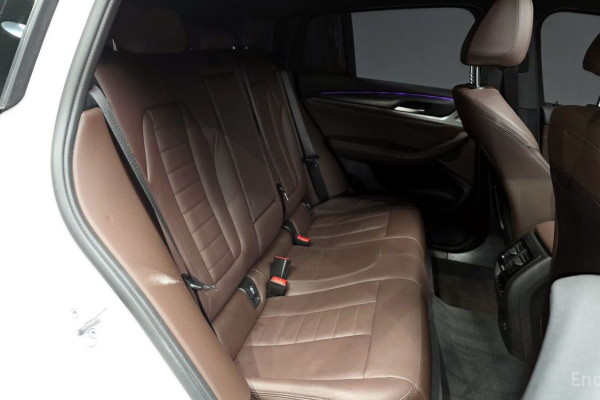 2023 BMW X4 с пробегом 32 444 км