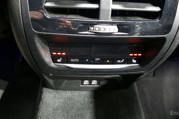 2023 BMW X4 с пробегом 32 444 км