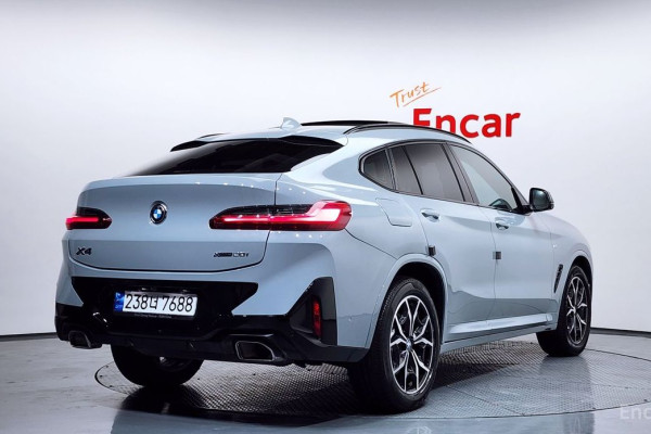 2023 BMW X4 с пробегом 20 299 км