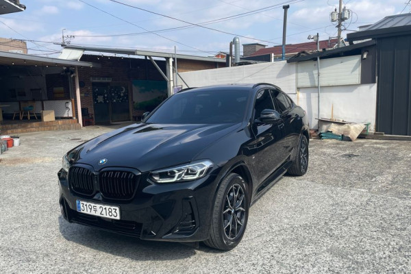 2023 BMW X4 с пробегом 51 359 км