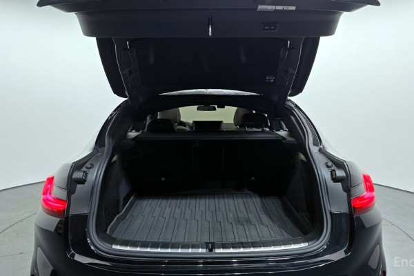 2023 BMW X4 с пробегом 43 285 км