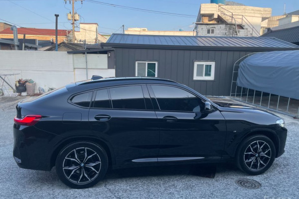 2023 BMW X4 с пробегом 51 359 км