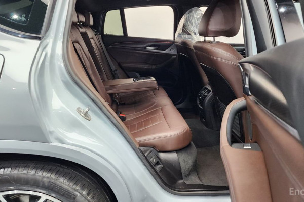 2023 BMW X4 с пробегом 20 299 км