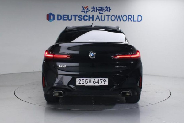 2023 BMW X4 с пробегом 32 665 км