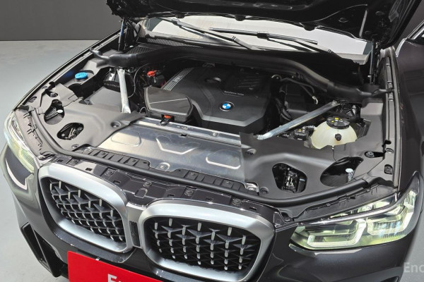 2023 BMW X4 с пробегом 17 506 км