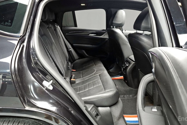 2023 BMW X4 с пробегом 29 616 км