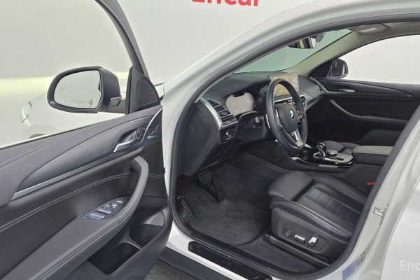 2023 BMW X4 с пробегом 53 745 км