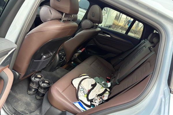 2025 BMW X4 с пробегом 25 208 км