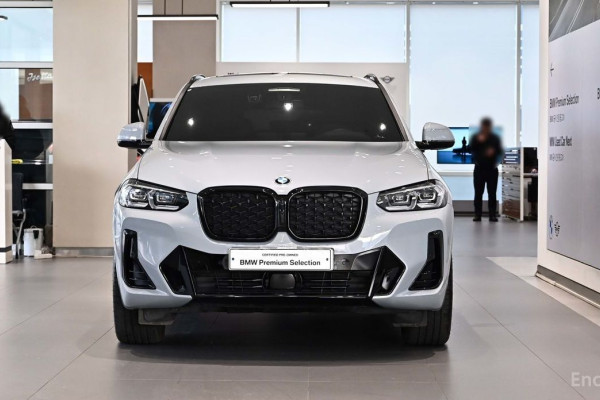 2025 BMW X4 с пробегом 18 290 км
