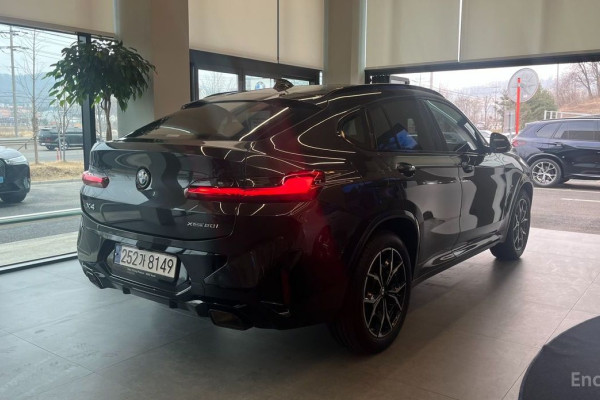2023 BMW X4 с пробегом 75 600 км