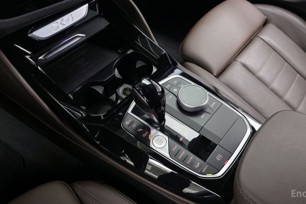 2024 BMW X4 с пробегом 12 598 км