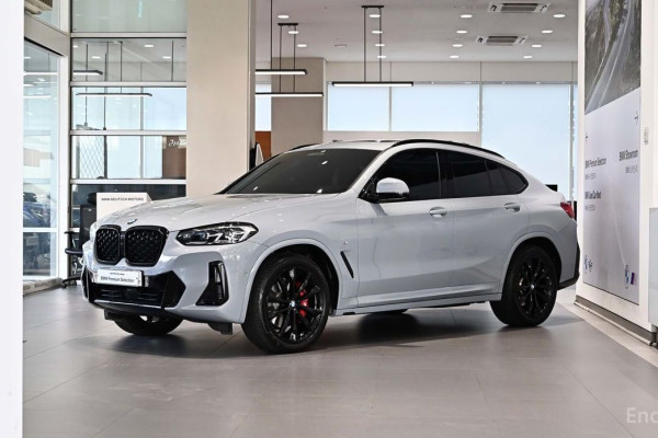 2025 BMW X4 с пробегом 18 290 км