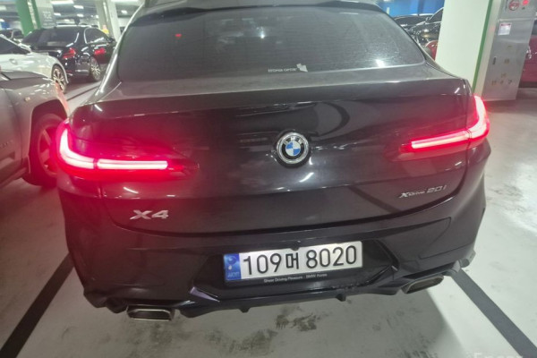 2023 BMW X4 с пробегом 31 803 км