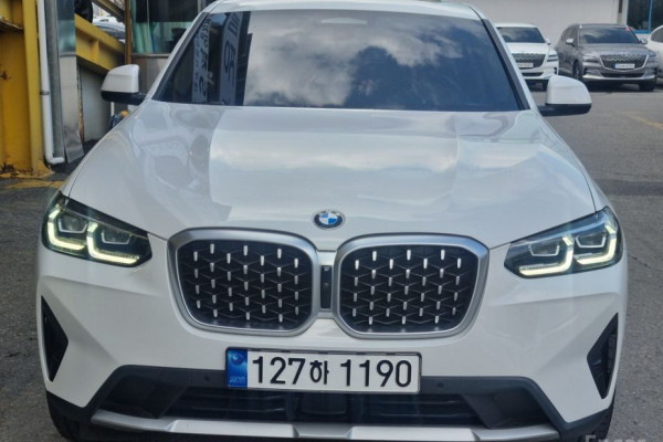 2023 BMW X4 с пробегом 10 973 км