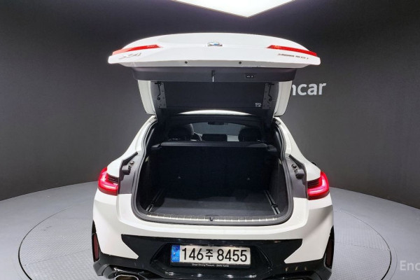 2023 BMW X4 с пробегом 25 162 км