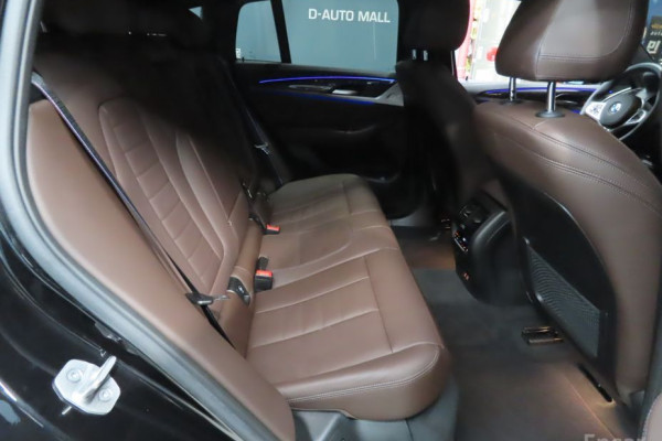 2023 BMW X4 с пробегом 16 800 км