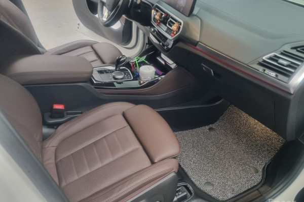 2023 BMW X4 с пробегом 10 973 км