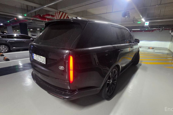 2023 Land Rover Range Rover с пробегом 15 000 км