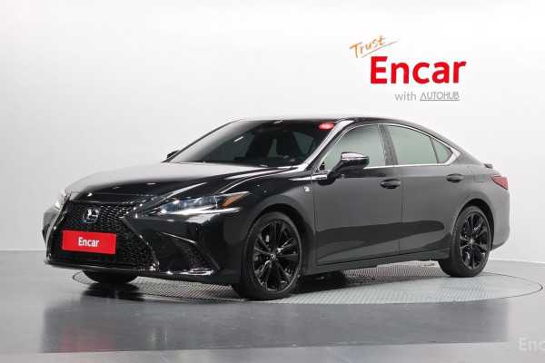 2023 Lexus ES с пробегом 56 465 км