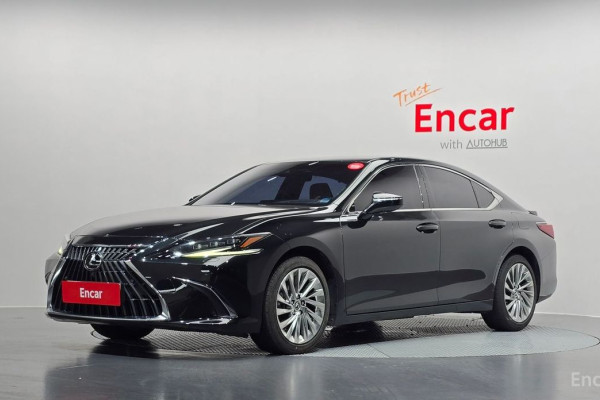 2023 Lexus ES с пробегом 84 660 км
