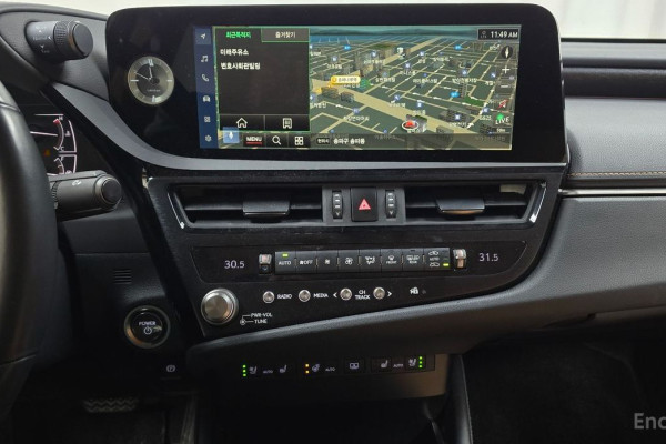 2023 Lexus ES с пробегом 84 660 км