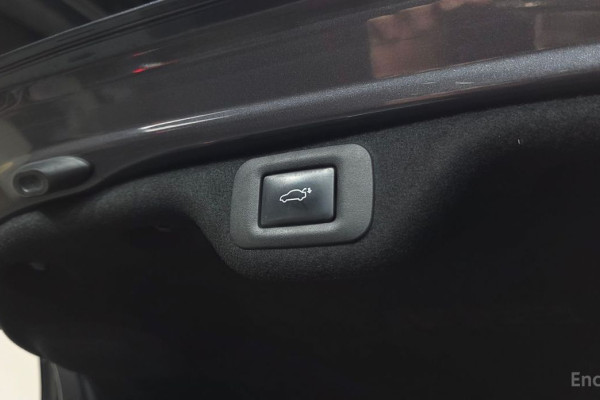 2023 Lexus ES с пробегом 44 365 км