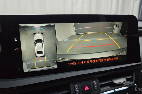 2023 Lexus ES с пробегом 12 542 км