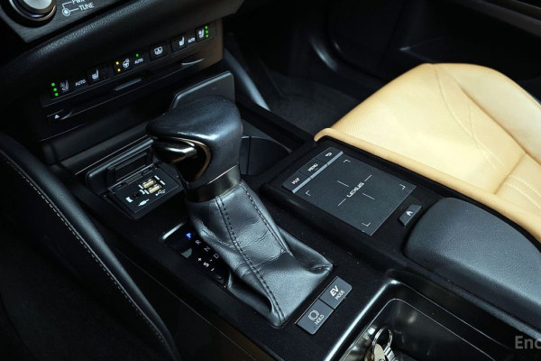 2022 Lexus ES с пробегом 67 057 км